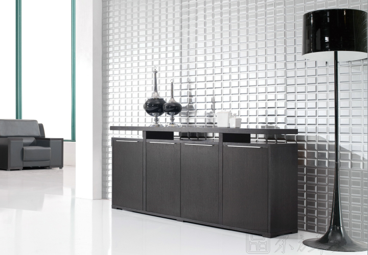 ���װ���